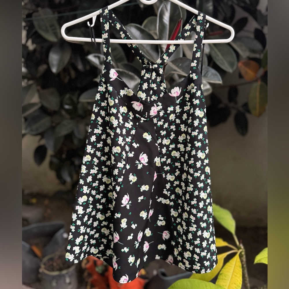 LC Lauren Conrad Black Floral Flowy Tank Top Size Small